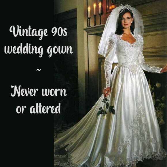 Elegant vintage 90s wedding dress - pearls lace sequins long train - never worn - Picture 1 of 16